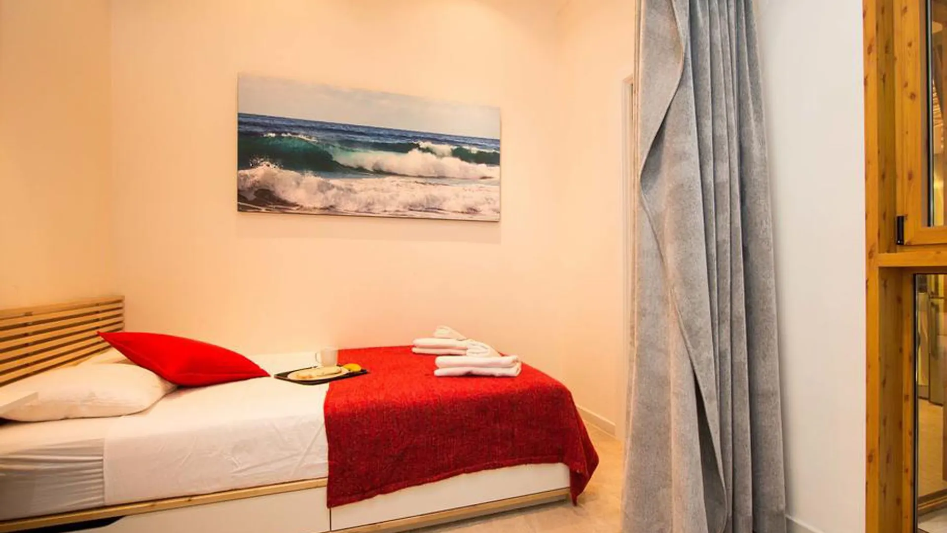 Apartamentos Hypestay Barcelona 0*,  Spain