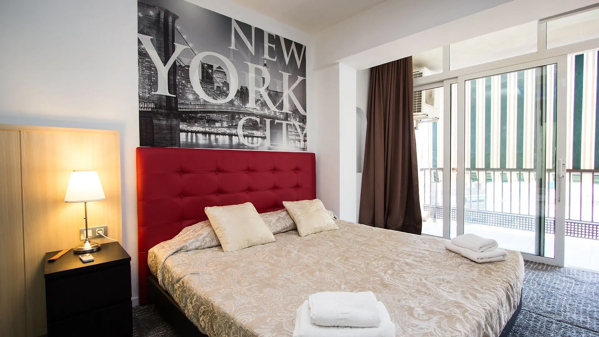 Apartamentos Hypestay Barcelona Spain