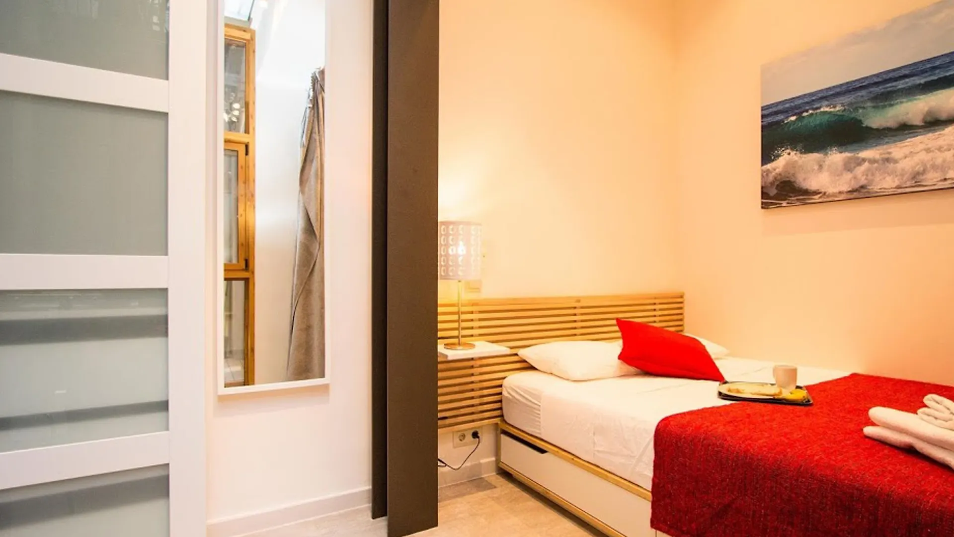 Apartamentos Hypestay Barcelona Spain