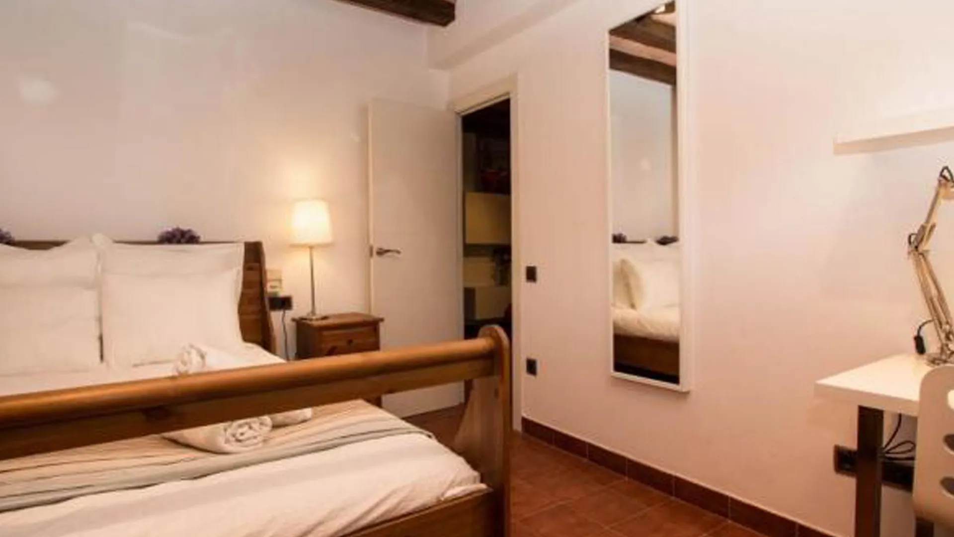 Apartamentos Hypestay Barcelona 0*,  Spain