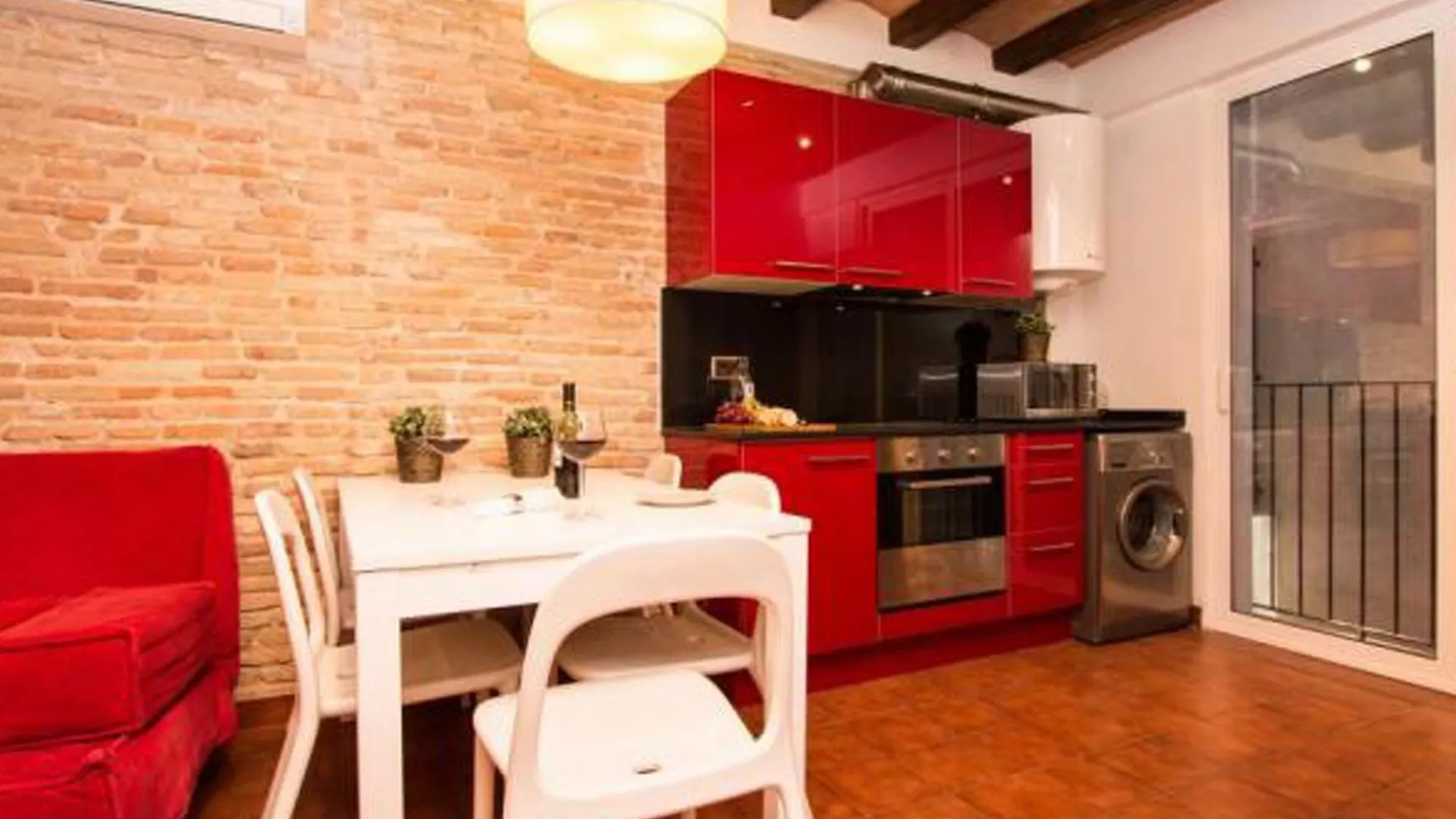 Apartamentos Hypestay 바르셀로나 아파트